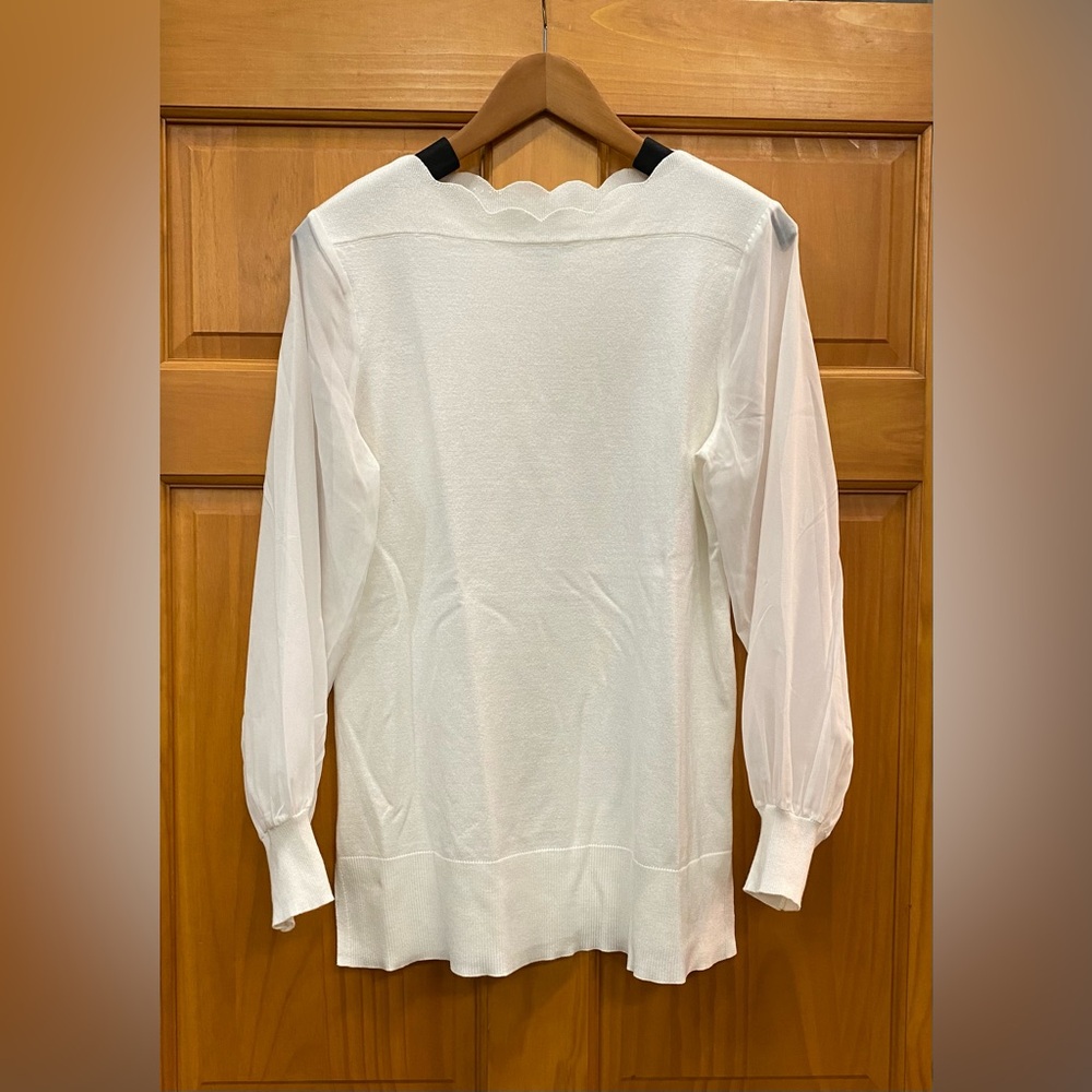 Cable & Gauge White Scalloped Women's Top